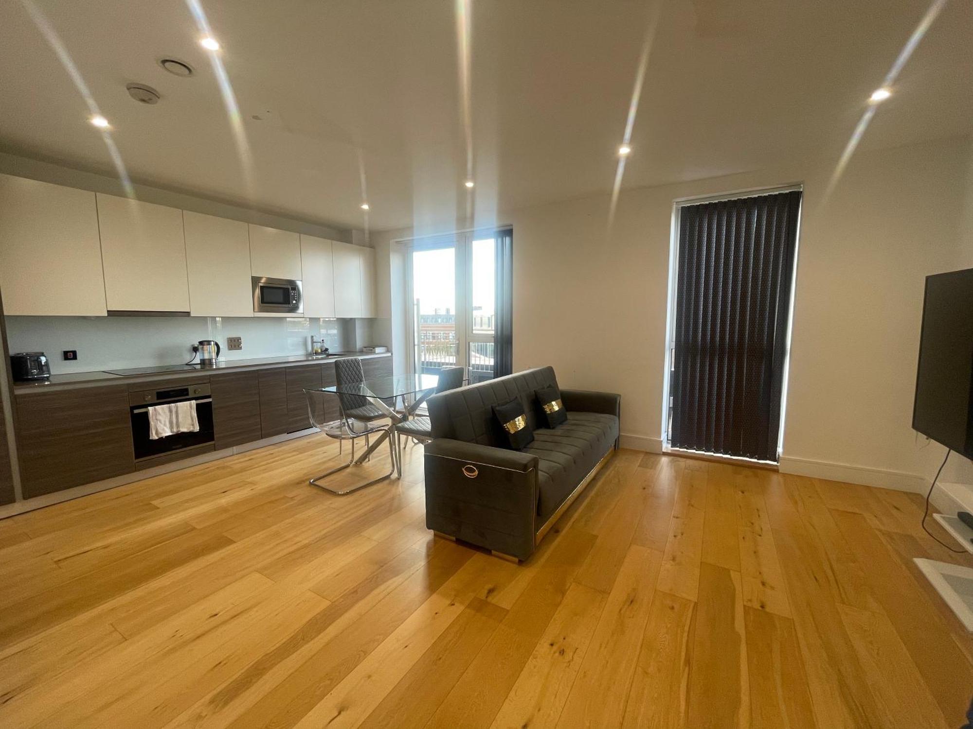 Luxury Top Floor Penthouse Apartment Near Heathrow ลอนดอน ภายนอก รูปภาพ